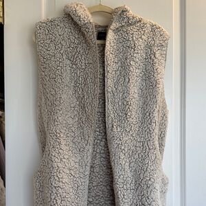 Love Tree Textured Gray Vest